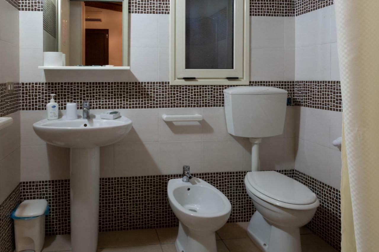 B&B La Gazza Ladra Carmiano  Экстерьер фото